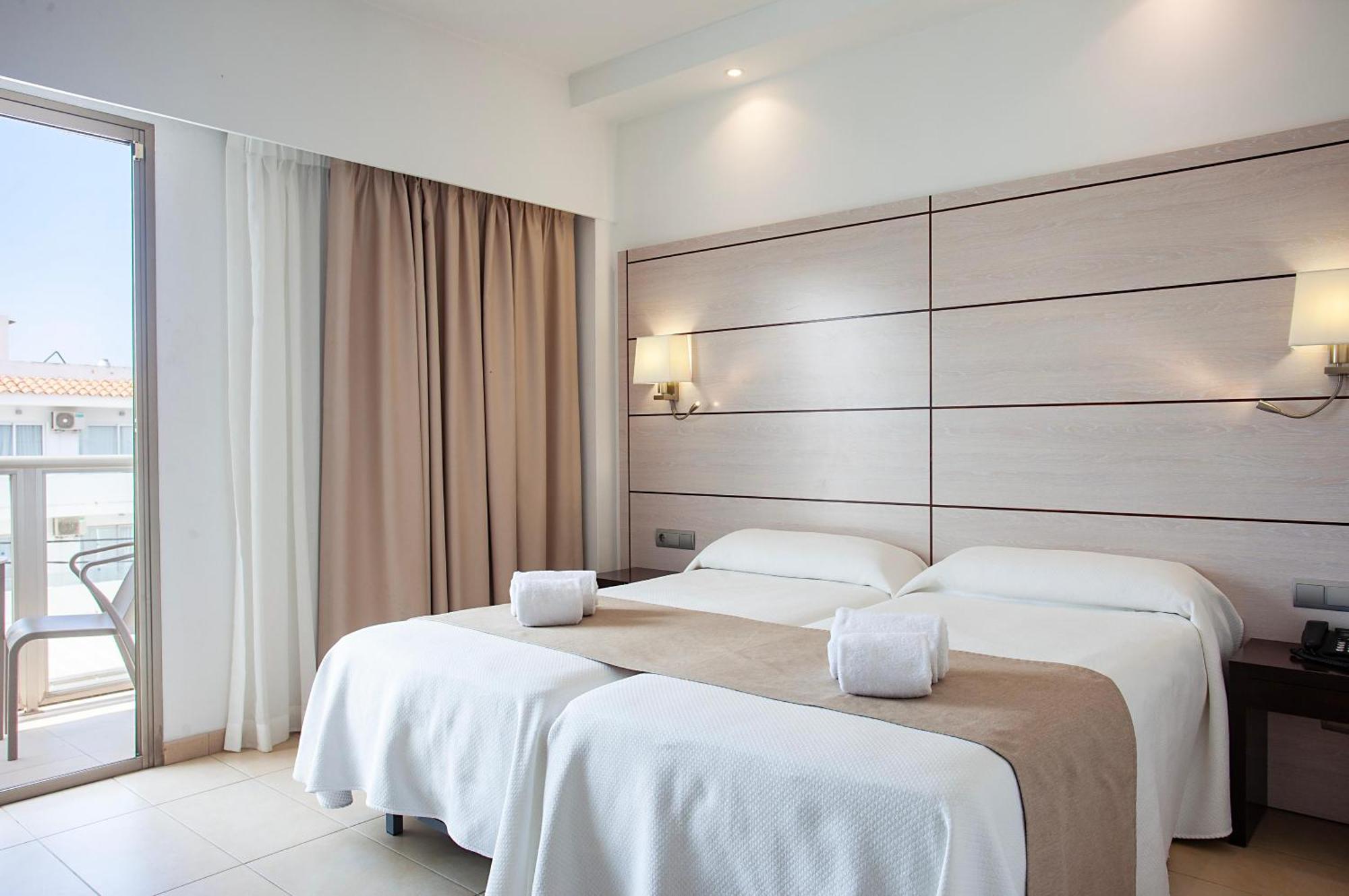 Hotel Puchet Ibiza Sant Antoni de Portmany Dış mekan fotoğraf