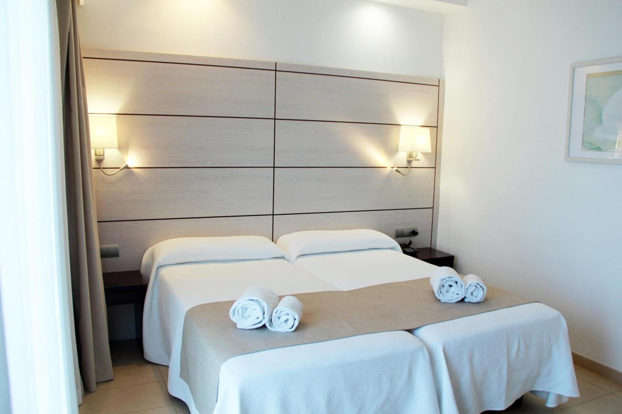 Hotel Puchet Ibiza Sant Antoni de Portmany Dış mekan fotoğraf