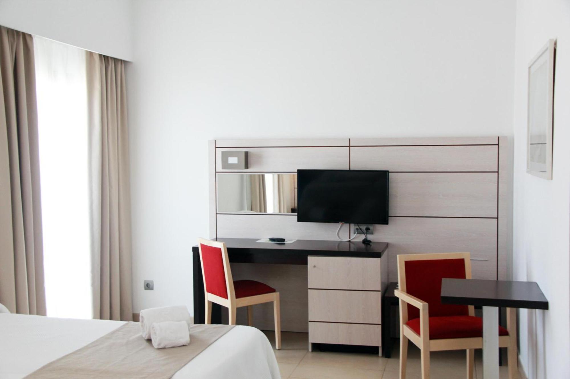 Hotel Puchet Ibiza Sant Antoni de Portmany Dış mekan fotoğraf