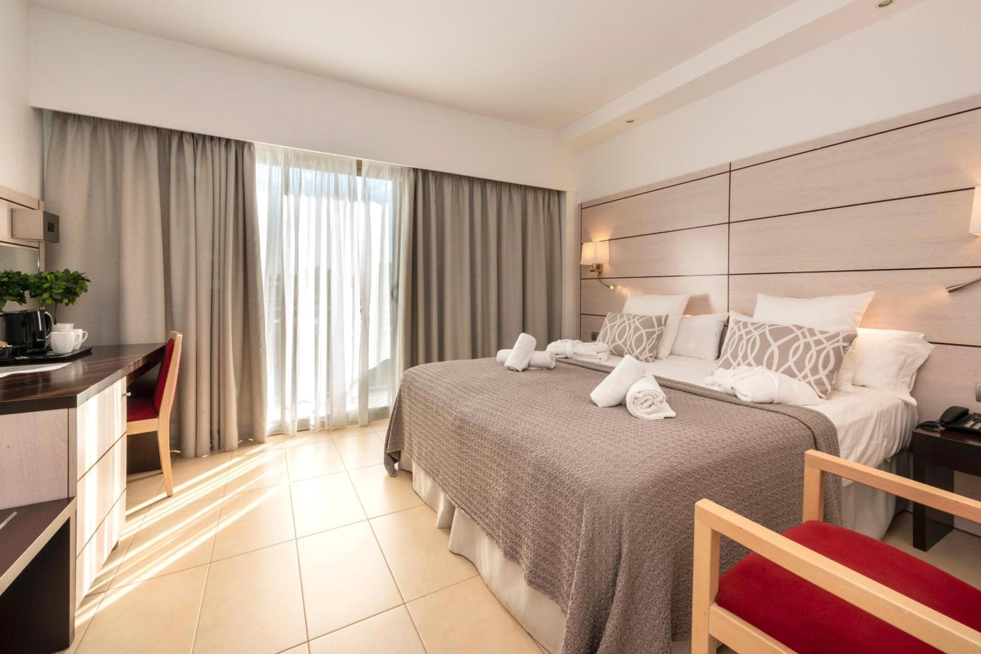 Hotel Puchet Ibiza Sant Antoni de Portmany Dış mekan fotoğraf